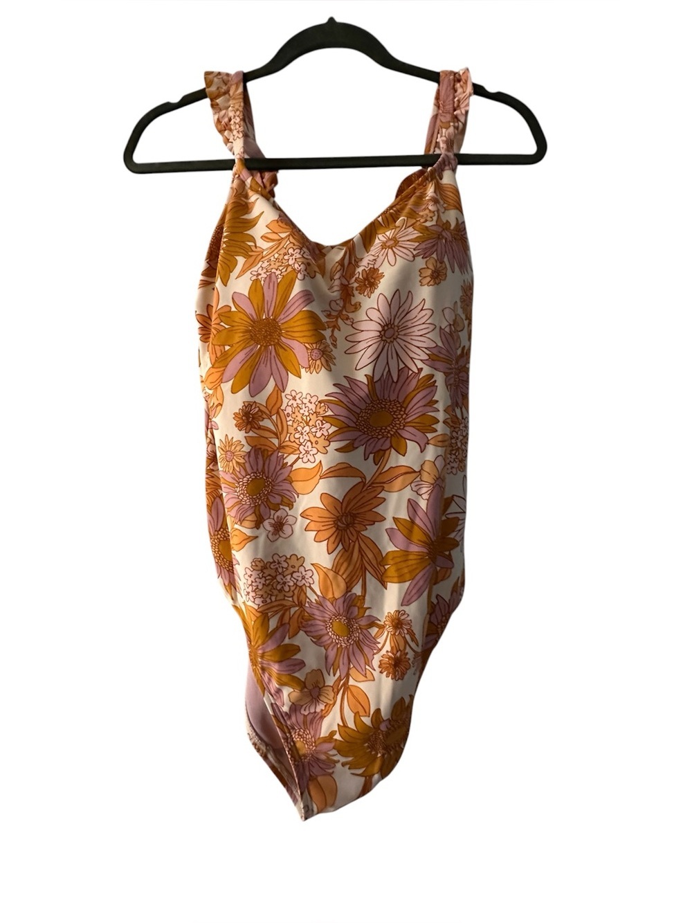 Kona Sol Light Mauve one piece swimsuit. Size Large